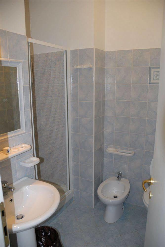 Medi Garden Hotel&Residence Алба Адриатика Екстериор снимка